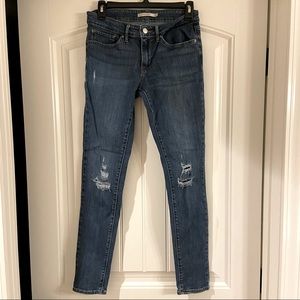 Levi distressed skinny jeans size 27